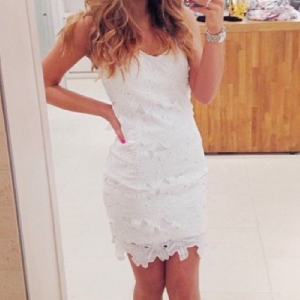 Tea & Cup white lace dress
